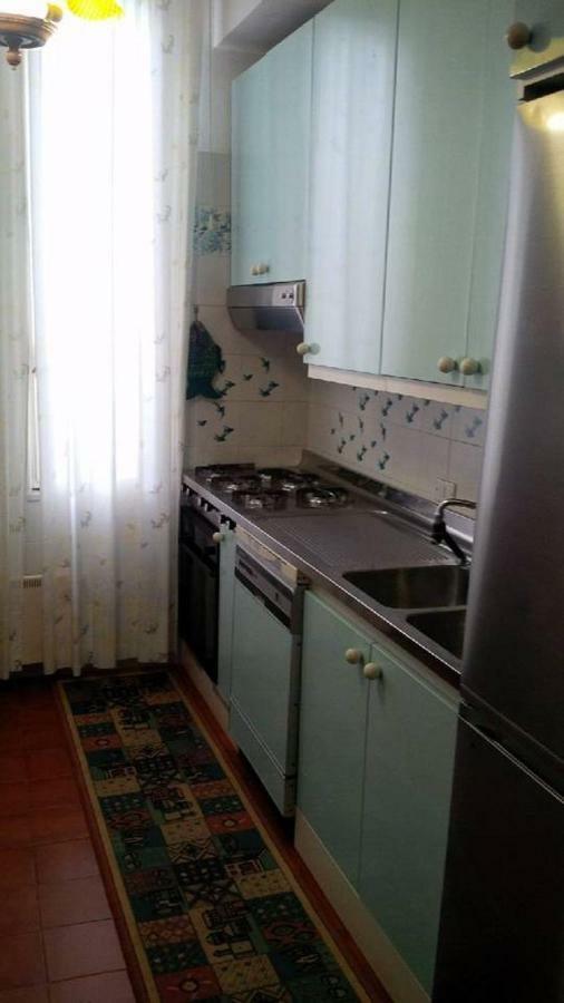 Lorenzo Apartment Levanto Bagian luar foto